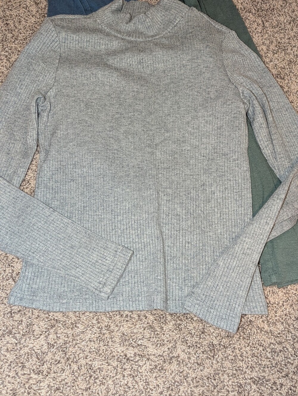 4 Long Sleeves Bundle - Picture 4 of 9